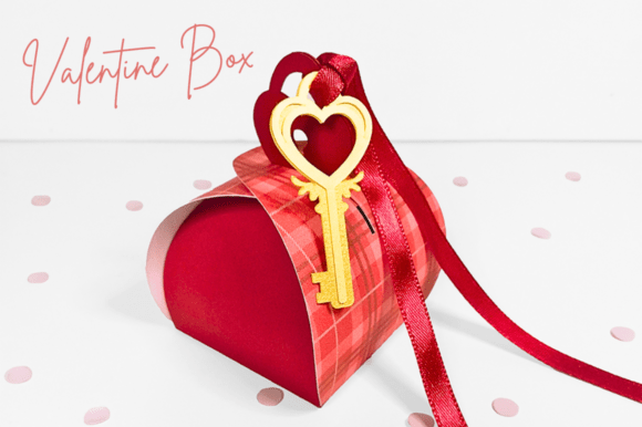 Create a Unique Valentine's Gift with the Curvy Padlock Box
